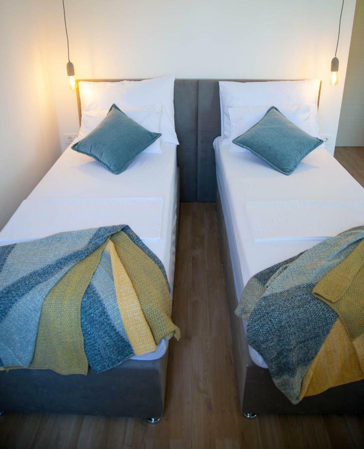 Soukki Town Centre Suites 1 Spalato Esterno foto
