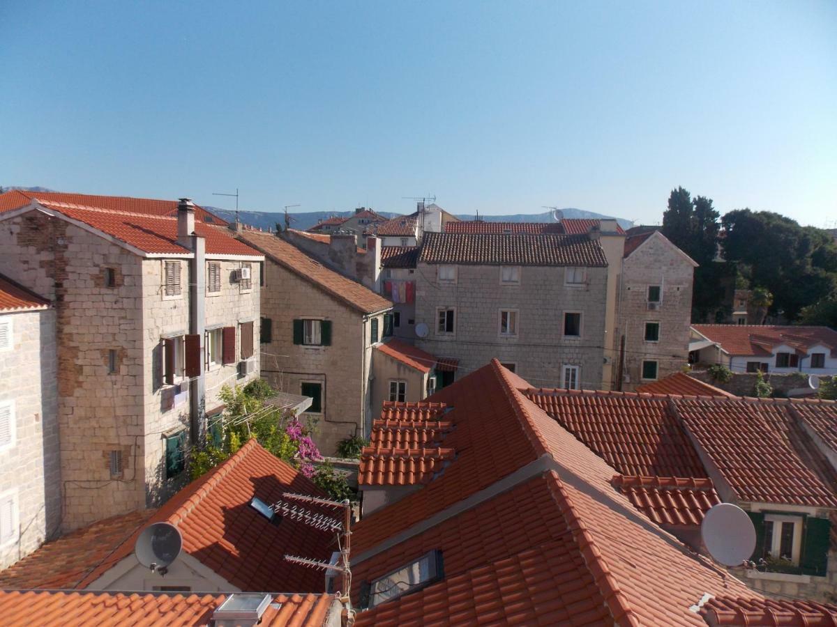 Soukki Town Centre Suites 1 Spalato Esterno foto